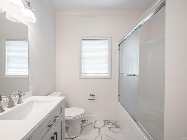 1535 Venture Drive, Evansville, IN 47711