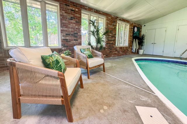 8420 Interlochen Drive, Nixa, MO 65714