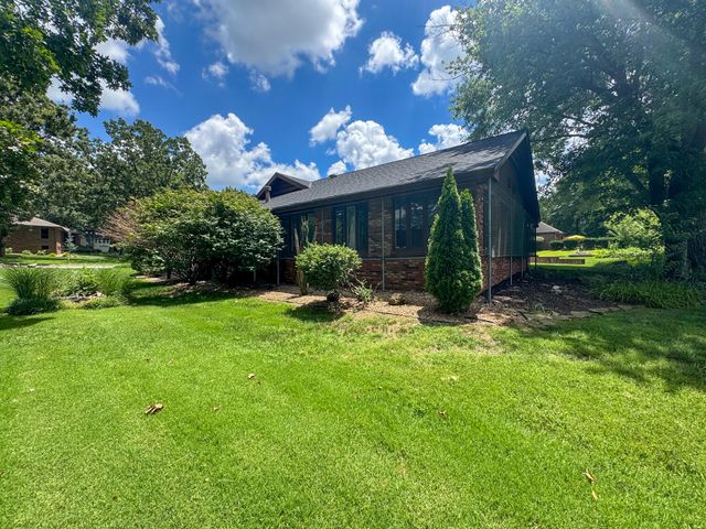 8420 Interlochen Drive, Nixa, MO 65714
