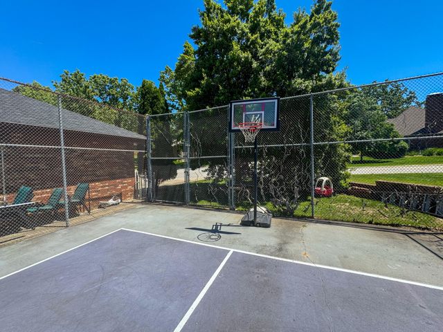 8420 Interlochen Drive, Nixa, MO 65714