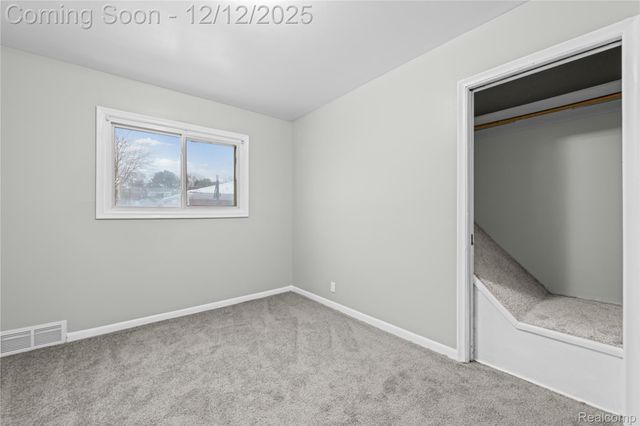 22644 Hill Street, Warren, MI 48091