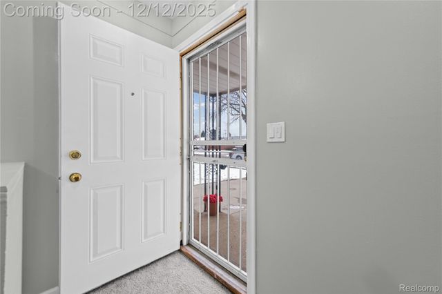 22644 Hill Street, Warren, MI 48091