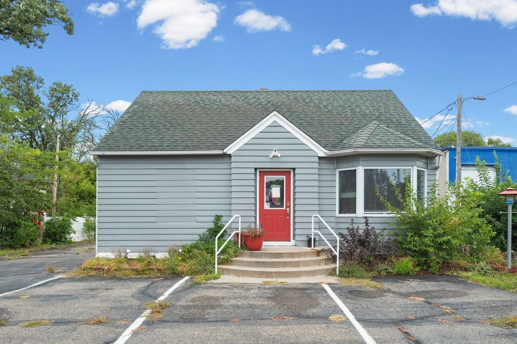 721 E River Road, Anoka, MN 55303 — photo 3