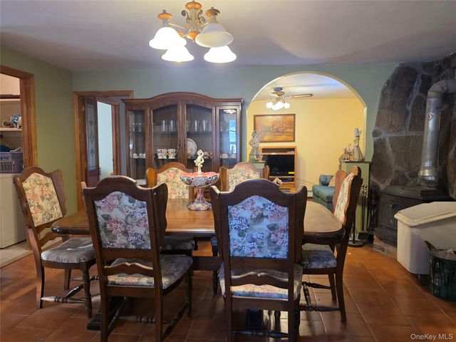 50 Low Road, Neversink, NY 12765