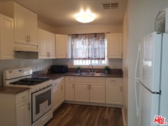 1716 W 45th Street, Los Angeles, CA 90062