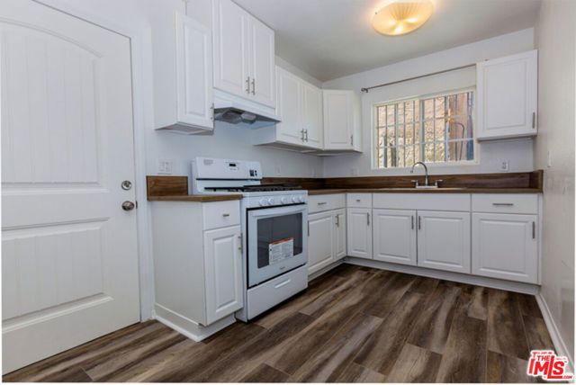 1716 W 45th Street, Los Angeles, CA 90062