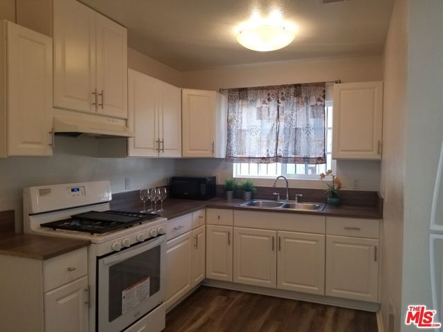 1716 W 45th Street, Los Angeles, CA 90062