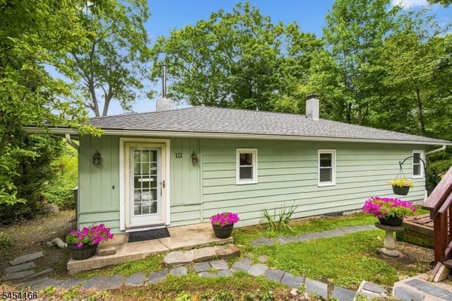 111 S Shore Dr, Wantage Twp., NJ 07461