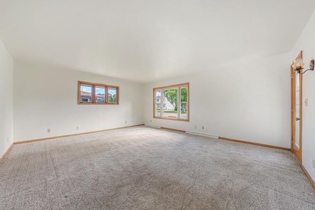 704 JOHN STREET, Menasha, WI 54952