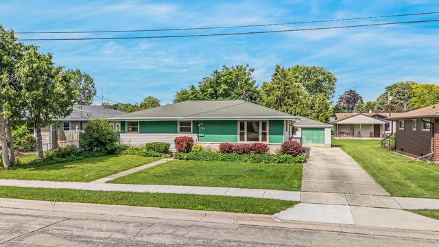704 JOHN STREET, Menasha, WI 54952