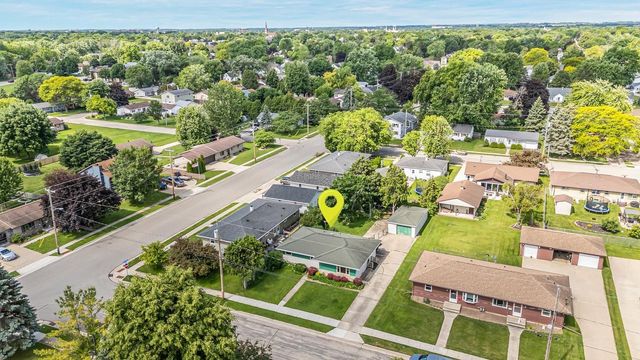 704 JOHN STREET, Menasha, WI 54952