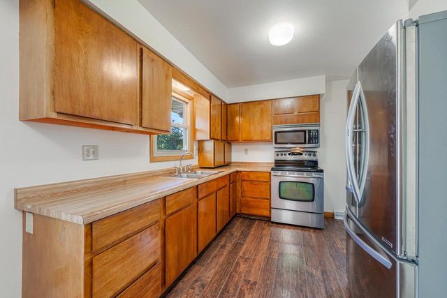 704 JOHN STREET, Menasha, WI 54952