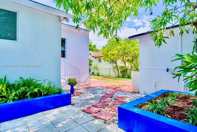 126 NW 33rd St, Miami, FL 33127