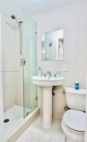 126 NW 33rd St, Miami, FL 33127