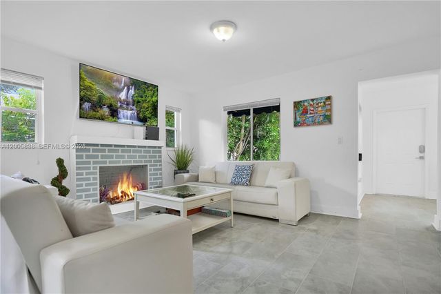 126 NW 33rd St, Miami, FL 33127