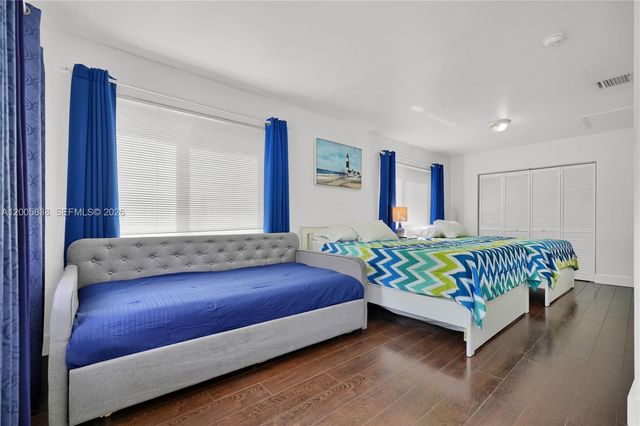 126 NW 33rd St, Miami, FL 33127