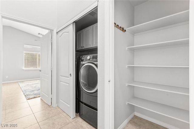 1679 Clovercrest Court, Henderson, NV 89012