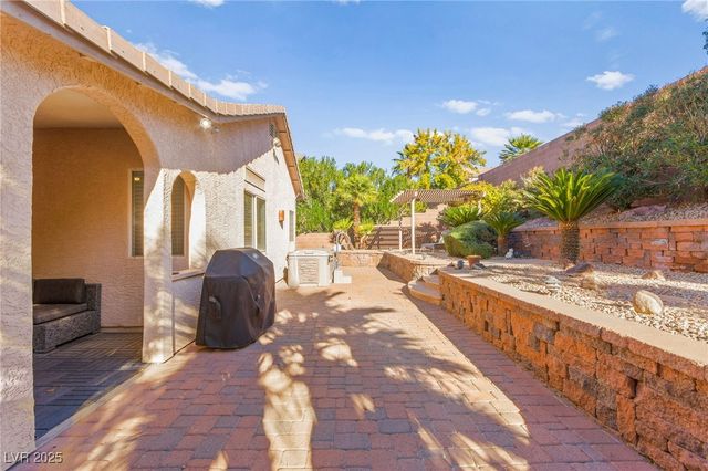 1679 Clovercrest Court, Henderson, NV 89012