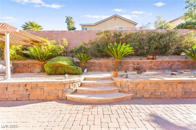 1679 Clovercrest Court, Henderson, NV 89012