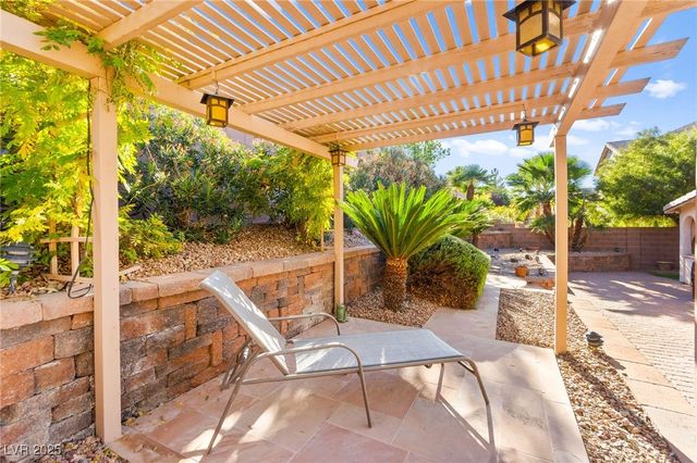 1679 Clovercrest Court, Henderson, NV 89012