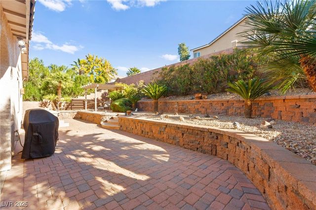 1679 Clovercrest Court, Henderson, NV 89012