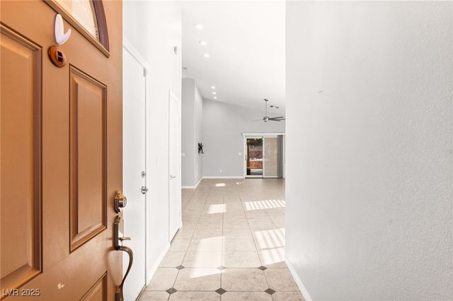 1679 Clovercrest Court, Henderson, NV 89012