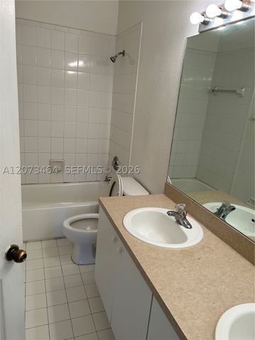 4513 Woodland Cir 4513, Tamarac, FL 33319