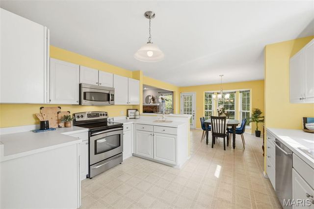 4455 Forder Oaks Drive, St Louis, MO 63129