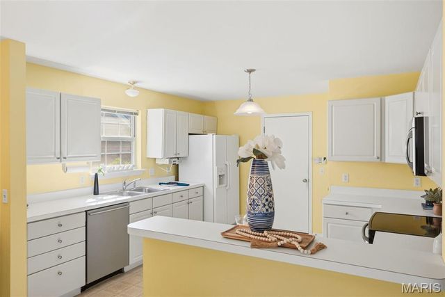 4455 Forder Oaks Drive, St Louis, MO 63129