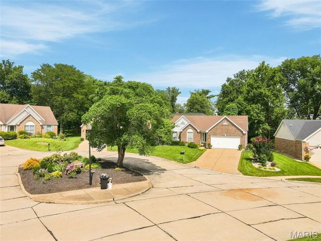 4455 Forder Oaks Drive, St Louis, MO 63129