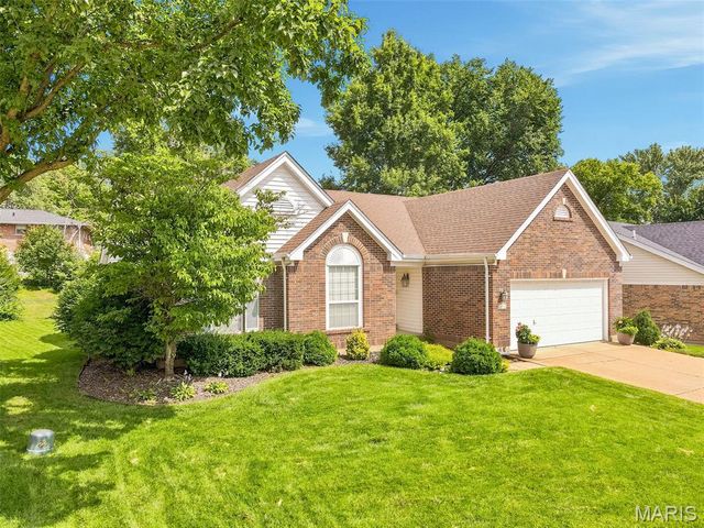 4455 Forder Oaks Drive, St Louis, MO 63129