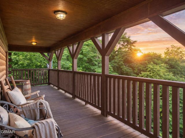 2039 Oakmont Drive, Sevierville, TN 37876