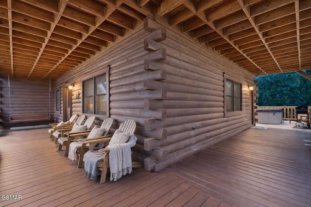 2039 Oakmont Drive, Sevierville, TN 37876