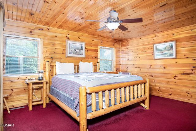 2039 Oakmont Drive, Sevierville, TN 37876