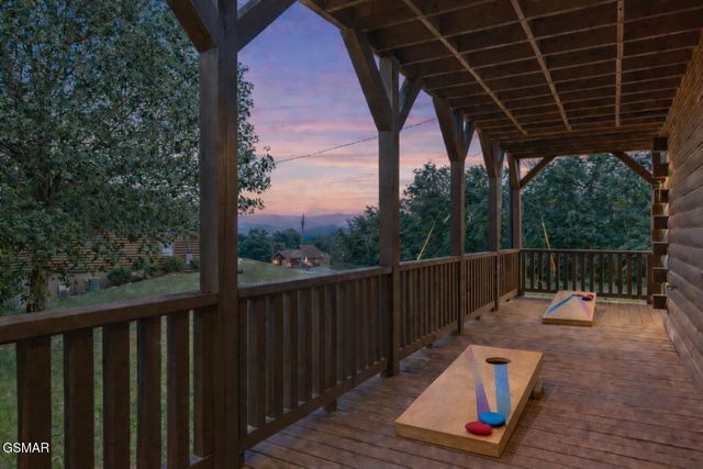 2039 Oakmont Drive, Sevierville, TN 37876