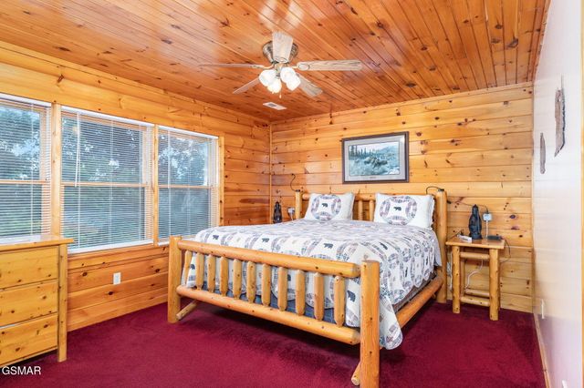 2039 Oakmont Drive, Sevierville, TN 37876