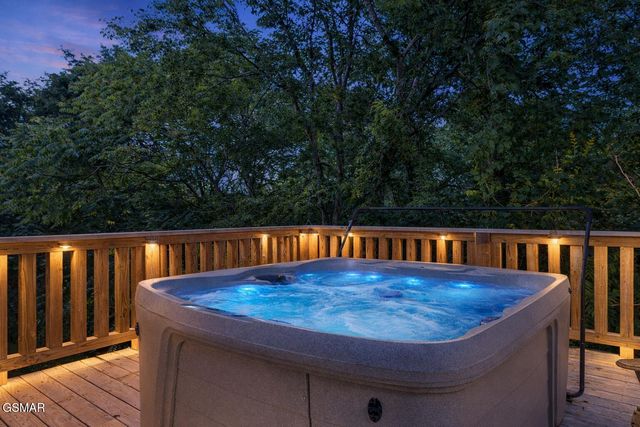 2039 Oakmont Drive, Sevierville, TN 37876