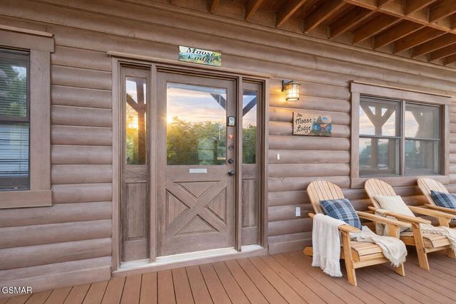 2039 Oakmont Drive, Sevierville, TN 37876