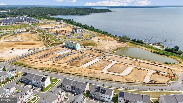 17806 SOUTHERN SHORES DR, Dumfries, VA 22026