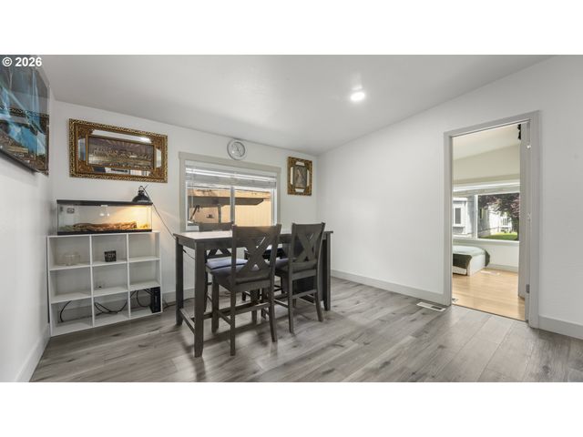 15758 Se HIGHWAY 224 120, Damascus, OR 97089