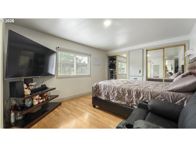 15758 Se HIGHWAY 224 120, Damascus, OR 97089
