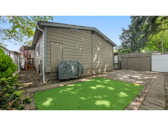 15758 Se HIGHWAY 224 120, Damascus, OR 97089