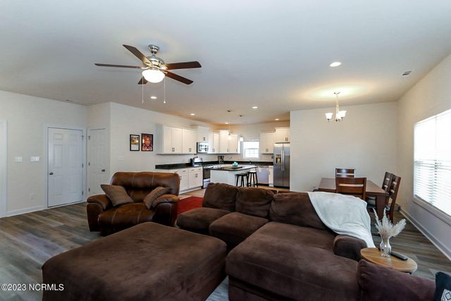 103 Bogue Landing Drive, Newport, NC 28570