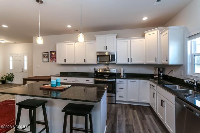 103 Bogue Landing Drive, Newport, NC 28570