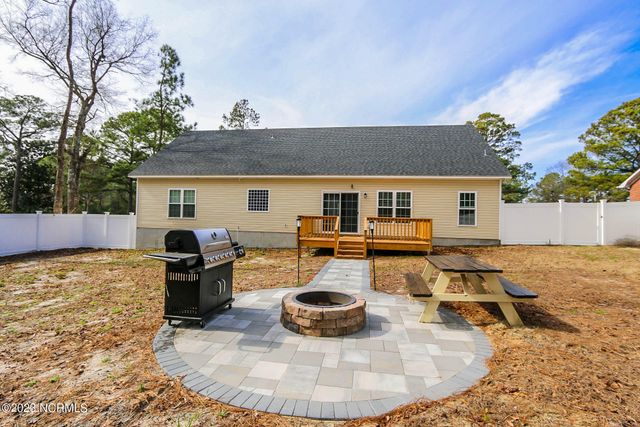 103 Bogue Landing Drive, Newport, NC 28570