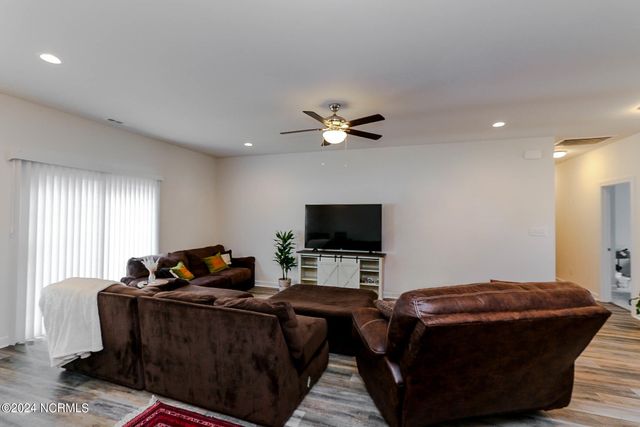 103 Bogue Landing Drive, Newport, NC 28570