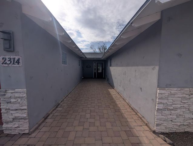 2314 N 64th Place, Scottsdale, AZ 85257