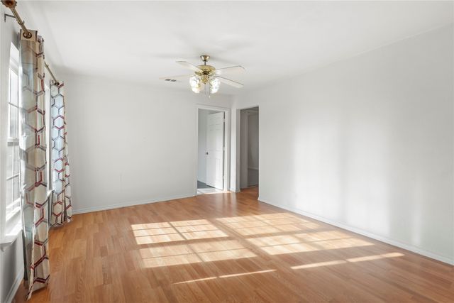 1326 Dewberry Street, Wilmer, TX 75172