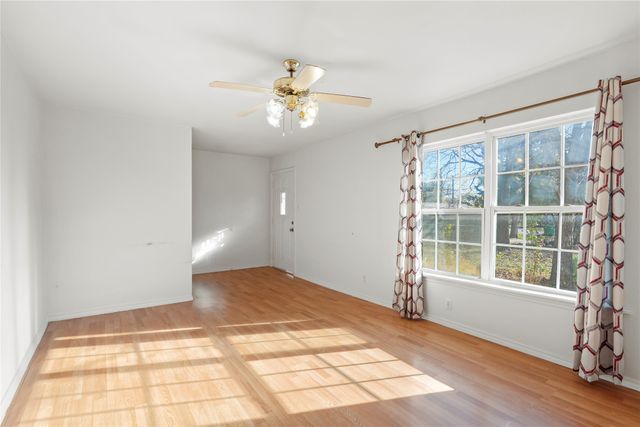 1326 Dewberry Street, Wilmer, TX 75172