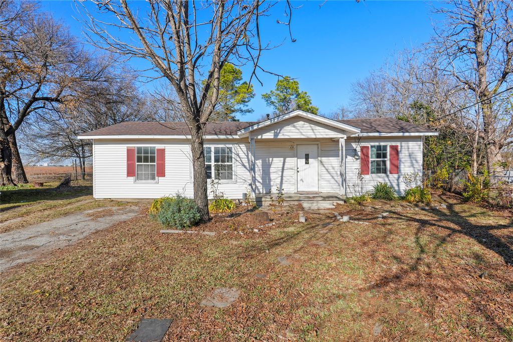 1326 Dewberry Street, Wilmer, TX 75172